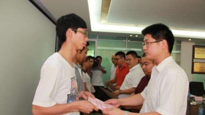 我市社会各界积极开展奖教奖学助学活动