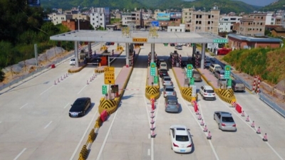 兴华高速9月28日正式通车，比原计划提前三个月