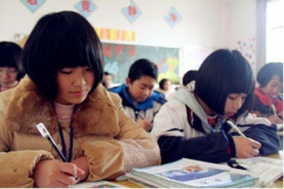 兴宁大成村：乡贤捐资奖励师生
