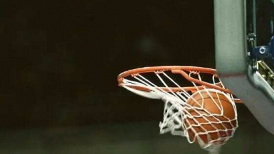 平远教育系统举办“迎国庆”篮球比赛 17支队伍参与角逐