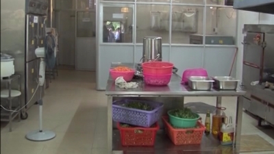保障舌尖上的安全！兴宁食药监局开展学校厨房专项大检查