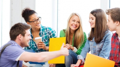 大学新生，最该带上的是“不负时光”