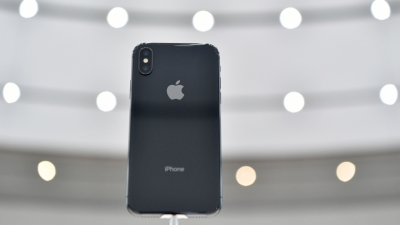 尴尬！iPhone X人脸识别没“玩”好