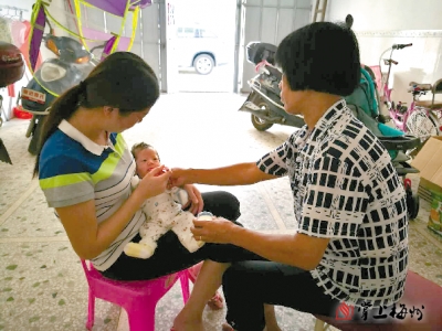 五华一男婴刚出生就重病缠身   医药费昂贵急盼救助