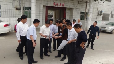 吴晖到安流镇调研：按二甲医院的标准建设安流中心卫生院