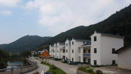 专业设计团队助梅县建特色新农村 