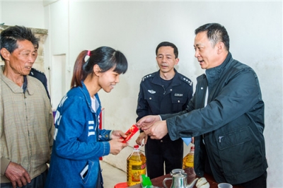 靶向施策推动乡村脱贫致富驶入“快车道”