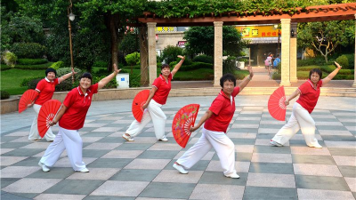 大家一起动起来！太极拳、健身气功走进社区啦
