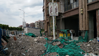 糟心！五华一家子为儿购婚房，房子未交付楼盘还被查封