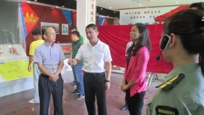 饶平县委常委、宣传部长余家惜率队到大埔县参观考察