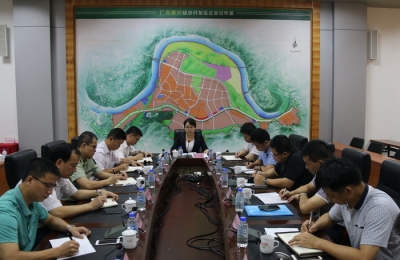 区长肖卫华率队开展“暖企”行动强调：强化管理服务  助推企业做大做强