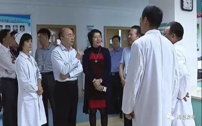 知名专家在梅县区为市民提供优质医疗服务