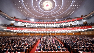 习近平：本世纪中叶建成世界一流军队