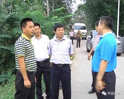 宋才华深入仁居镇调研社会主义新农村创建工作