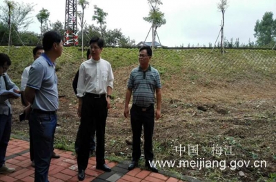 市城综局督查梅江区镇村生活污水处理设施情况