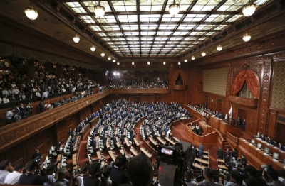 安倍或再推修宪，增加自卫队的内容