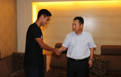 区委书记朱国城会见新晋“国字号”球员