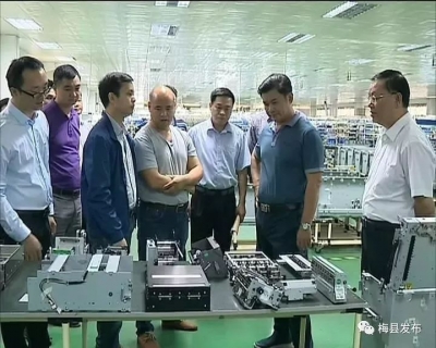 钟光灵率队开展暖企行动：让企业轻装上阵 快马加鞭谋发展