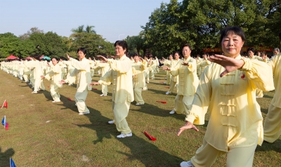 千人舞太极 健身展风采