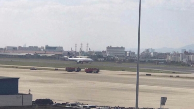 福建厦门一架飞机因起落架故障盘旋空中 现已降落