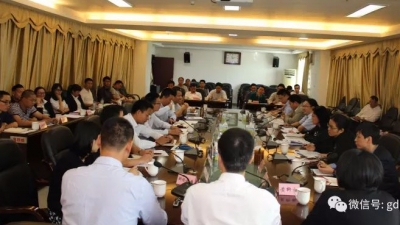 市人社局召开高新区企业用工引才工作座谈会