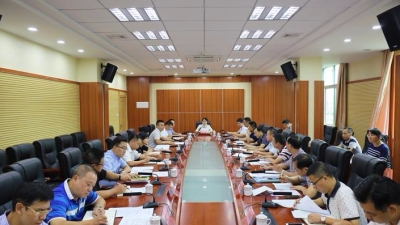 梅江区召开重点项目建设工作推进会