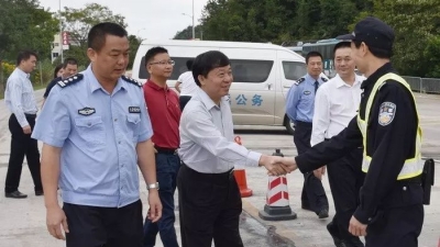 县委书记宋才华同志督查十九大安保维稳工作