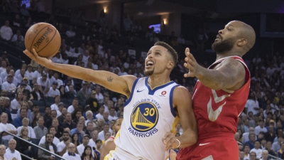 NBA揭幕战骑士险胜、勇士翻船，海沃德首秀5分钟左踝重伤