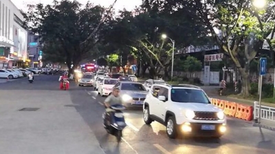 梅城金燕大道一路口临时封闭，请注意绕行