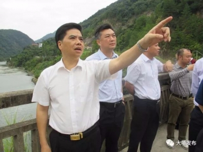 李远青到汀江河大埔段巡查：全面推行河长制保护水资源