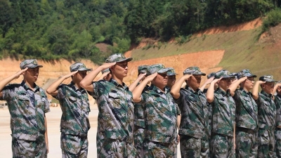 东山学校首批后备人才开展户外拓展集训