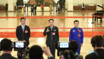 十九大“党代表通道”开启，多位党代表回应热点问题