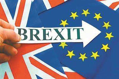 “脱欧”谈判进入关键期 英首相面临党内“逼宫”