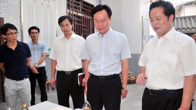 谭君铁到嘉应学院医学院调研强调：发挥学科优势服务健康梅州建设