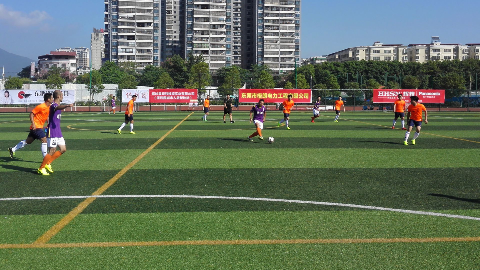 蕉岭“桂岭杯”足球赛开赛  200多乡亲参赛