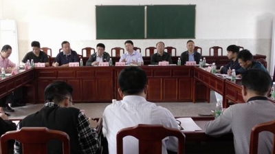 李长信率队到潭下镇新田村开展扶贫领域专项监督工作