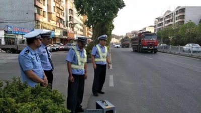 蕉岭交警“突袭”测速，一小时内超速车辆超20辆