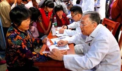 客籍名医来了！梅县隆文900多群众家门口享受专家会诊