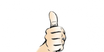 暖心！九旬老太拾金不昧 捡到钱包交警察