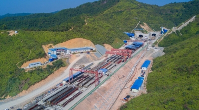 梅平高速路基土石方工程完成八成以上 预计2019年完工