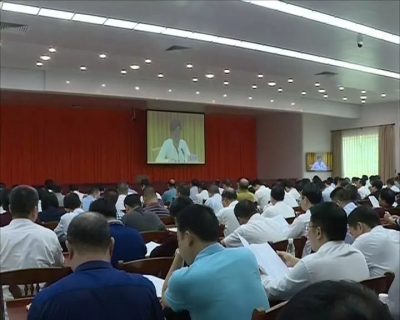 丰顺县组织收听收看市县处级主要领导干部学习贯彻党的十九大精神专题研讨班开班式和省委宣讲团党的十九大精神宣讲报告会