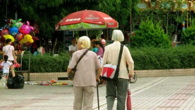 丰顺县砂田镇开展敬老志愿活动