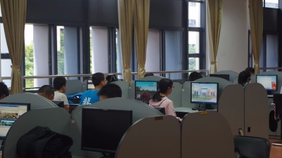 电子阅览室变免费游戏机室？屡禁不止，图书馆也愁！