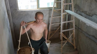 江西籍挑工林清福：“出力气换辛苦钱，日子过得踏实”