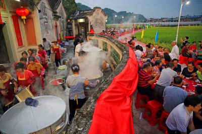 梅县区三级监管网撑起“食品安全伞”  农村集体聚餐举办需备案