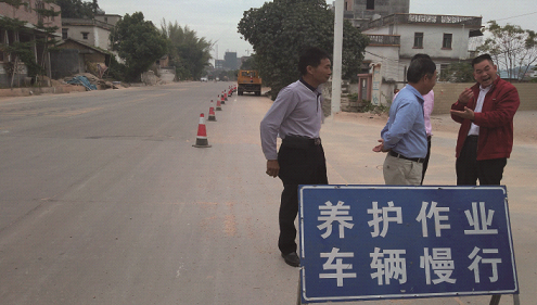 五华公路局创新安全管理方式 将工作会议开到基层