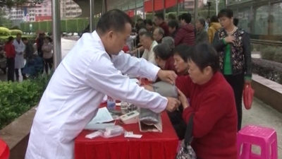 兴宁举办“服务社会健康行动”大型义诊活动