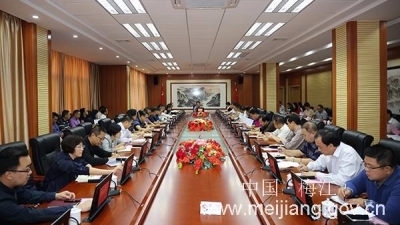 朱国城：做好服务保障工作向世界客商展示梅江形象