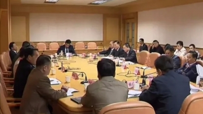 梅县区区委理论学习中心组学习十九大精神