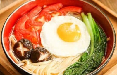 我制作的美食丨煮鸡蛋面